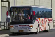 WV 2029, Setra 415 UL, von Voyages Wagener aus Mertzig, gesehen an der Haltestelle am Bahnhof in Ettelbr�ck.  11.03.2017