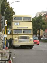 Hist. Busverkehr zum BVG-Tag der offenen Tr am Eingang zur U-Bahnwerkstatt Seestrasse, 7. 9. 2008