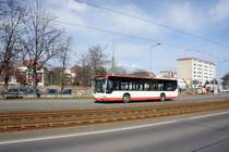 Stadtbus Gotha: Mercedes-Benz Citaro (Wagennummer 151) des Omnibusbetriebes Wolfgang Steinbrück (Lackierung: Krefeld), aufgenommen im März 2017 im Stadtgebiet von Gotha.