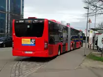 Freiburger VAG Mercedes Benz Citaro 2 G Wagen 914 am 21.03.17 an der Haltestelle Haid