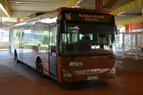 Am 21.04.2016 steht LM-GS 736 am ZOB in Limburg an der Lahn. Aufgenommen wurde ein IVECO Crossway.
