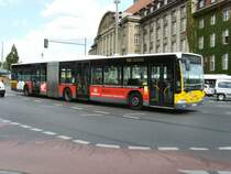 Gelenkbus der Linie M45 in Spandau, 9.9.2008