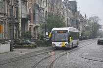 De Lijn Antwerpen 5896 VDL Citea am Cogels-Osylei Berchem, aufgenommen 15.04.2017