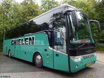 Van Hool TX15 von Ghielen aus den Niederlanden beim Schloss Linderhof am 09.08.2015