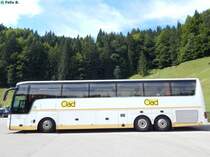 Van Hool T917 von Oad aus den Niederlanden bei der Breitach Klamm am 10.08.2015
