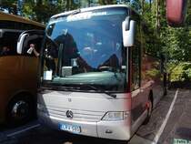 Mercedes Travego von Kuti Travel aus Ungarn in Hohenschwangau am 11.08.2015