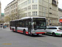 HHA 6412 (HH- HN 2562) am 19.4.2017, Hamburg; Kreuzung Mönckeberg-/Bergstr. / Schnellbus, EvoBus MB O 530 MÜ,  Baujahr 2005 /