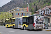 Mercedes Citaro 164, auf der Linie 21 wartet beim Bahnhof Interlaken Ost. Die Aufnahme stammt vom 17.04.2017.