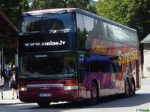 Van Hool TD924 von Emine aus Lettland (ex Karl Oster/D & ex Surprise/CH) in Hohenschwangau am 11.08.2015