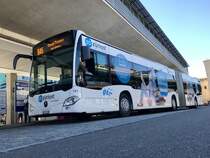 C2 der VZO mit Werbung für Züri Ost am 30.4.17 beim Bahnhof Uster.