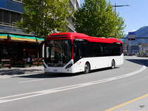 Ortsbus Sion / Postauto - Volvo 7900 Hybrid  Nr.76  VS 459700 unterwegs auf einer Dienstfahrt in Sion am 05.05.2017