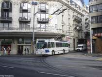 tl Nr. 753 (NAW/Lauber BT5-25) am 11.1.2017 in Lausanne, Bel-Air unterwegs als Fahrschule