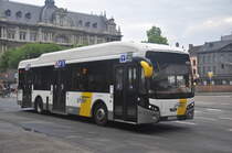 VDL Citea 5900 von De Lijn Antwerpen auf Linie 17 nach UZA, aufgenommen 13.05.2017 am Franklin Roosevelplaats 