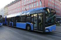 Solaris New Urbino 12 mit Hess-Anhänger  MVG , München HBf 29.05.2017