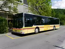 STI - MAN Lion`s City Nr.128  BE 800128 bei den Bushaltestellen vor dem Bahnhof in Thun am 27.05.2017