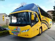Neoplan Starliner von JobTours aus Deutschland in Sassnitz am 24.04.2015
