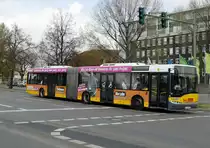Solaris Urbino 18  '4389'  der BVG als X9 vom Flughafen Berlin -Tegel im April 2017.