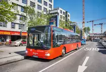 Ein MAN Lion´s City von DB Rhein-Neckar-Bus steht am 20.4.2017 bei der Haltestelle Mannheim Hauptbahnhof.