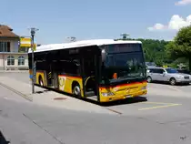 Postauto - Mercedes Citaro  BE  637781 in Spiez am Warten auf fahrgäste am 27.05.2017