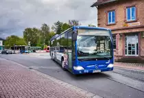 Ein Mercedes-Benz O 530 II der VGG fährt am 17.4.2017 nahe der Haltestelle Fürh (Odenw), Bahnhof vorüber.
Unterwegs war der Bus auf der Linie 667 (Heppenheim, Bahnhof - Grasellenbach, Im Erzfeld).