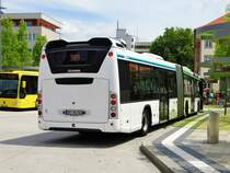 BRH ViaBus Scania Citywide von hinten am 23.06.17 in Hanau Freiheitsplatz