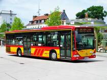 HSB Mercedes Benz Citaro 1 Wagen 45 mit Fähnchen zum Brüder Grimm Festspielen am 23.06.17 in Hanau Freiheitsplatz
