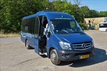 . SB 9999 Mercedes Benz Sprinter 316 CDI von Voyages Schiltz wurde auf einem Parkplatz nahe Metz aufgenommen.  23.06.2017