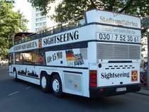Neoplan Skyliner von Der Tempelhofer aus Deutschland in Berlin am 07.06.2016