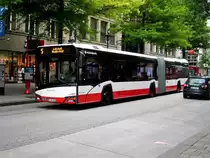 Solaris Urbino auf der Linie 5 nach Lokstedt Nedderfeld am Hauptbahnhof/Mönckebergstraße.(5.07.2017) 
