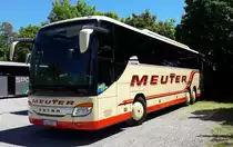 Setra  S 416 GT-HD  Reisebus in Meersburg am 11.06.2017. 