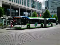 Solaris Urbino auf der Linie SB71 nach Vorhalle Mitte an der Haltestelle Sparkassenkarree/Stadtmitte.(13.7.2017)
