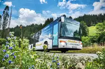 Ein SETRA S 415 NF von Siebler Reisen, aufgenommen am 23.6.2017, nahe der Haltestelle Berg im Drautal Bahnhof.
Unterwegs war der Bus auf der Kfl. 5021 als Kurs 11 (Oberdrauburg Bahnhof - Gerlamoos).