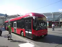 Bernmobil Nr. 891 (Volvo 7900LAH Hybrid) am 18.7.2017 beim Bhf. Bern