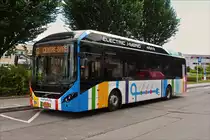 MZ 8495  Volvo 7900 Hybrid an der Endhaltestelle seiner Strecke, nach einer kurzen Pause geht es zurück zum Hauptbahnhof.  Luxemburg 29.06.2017

