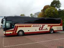 Van Hool TX16 von Dalstra Reizen aus den Niederlanden im Stadthafen Sassnitz am 22.10.2016