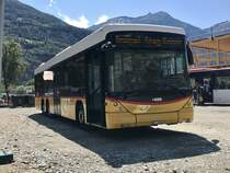 Scania HESS 3 Achser als Shuttle zum Bhf Gampel-Steg, am 19.8.17 vor dem Open Air Gelände.