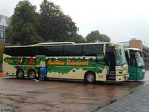 VDL Bova Magiq von Hutfilters Reisedienst aus Deutschland im Stadthafen Sassnitz. am 09.10.2016