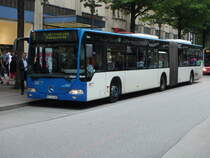 Ein Mercedes-Benz Citaro der VHH auf der Linie 3 an der Hst. Gerhard-Hauptmann Platz in Hamburg am 24.07.2017