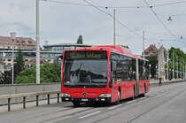Mercedes Citaro 863, auf der Linie 10, überquert die Kornhausbrücke. Die Aufnahme stammt vom 09.06.2017.