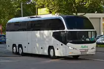 . TR-KY 4 Neoplan Cityliner nahe dem Bahnhof von Trier gesehen am 10.09.2017.