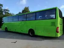 Ein Mercedes Benz Tourismo von Nordrhein Reisen mit ehemaliger Flixbus-Lackierung | Aufgenommen auf dem Willicher Schützenplatz.