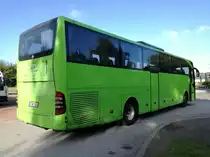 Ein Mercedes Benz Tourismo von Nordrhein Reisen mit ehemaliger Flixbus-Lackierung | Aufgenommen auf dem Willicher Schützenplatz.