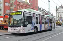 Mercedes Citaro 804, mit der Werbung für Tally Weijl, auf der wohl kürzesten Buslinie der Schweiz. Der Barfi Bus fährt während der Bauphase am Steinenberg vom Barfüsserplatz zur Schifflände. Die Aufnahme stammt vom 13.09.2017.