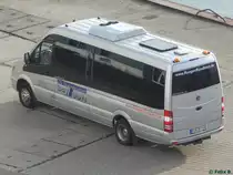 Mercedes Sprinter von BoyTours aus Deutschland im Stadthafen Sassnitz. am 24.10.2016