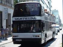 Neoplan Skyliner von Der Tempelhofer aus Deutschland in Berlin am 08.06.2016