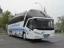 Neoplan Starliner von Rheinland-Touristik aufgenommen am 01.10.2017