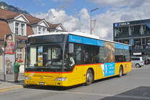 Mercedes Ciatro der Post, auf der Linie 103, wartet an der Endstation beim Bahnhof Interlaken Ost. Die Aufnahme stammt vom 06.10.2017.