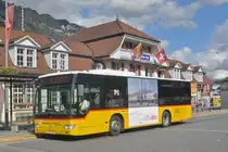 Mercedes Citaro der Post, auf der Linie 104, wartet an der Endstation beim Bahnhof Interlaken Ost. Die Aufnahme stammt vom 06.10.2017.