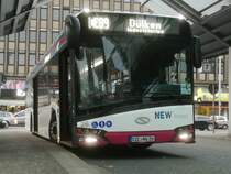 Ein Solaris Urbino 12 der 4. Generation von NEW' Viersen mit der Wagennummer 26 am Mönchengladbacher Hauptbahnhof | November 2016