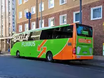 Flixbus.fr Mercedes Benz Tourismo am 14.10.17 in Frankfurt am Main Hbf